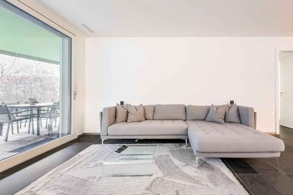 Luxus Wohnung mit Garten Zürich Exterior foto